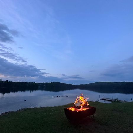 Auberge Du Lac Malcom Sayabec Exterior foto