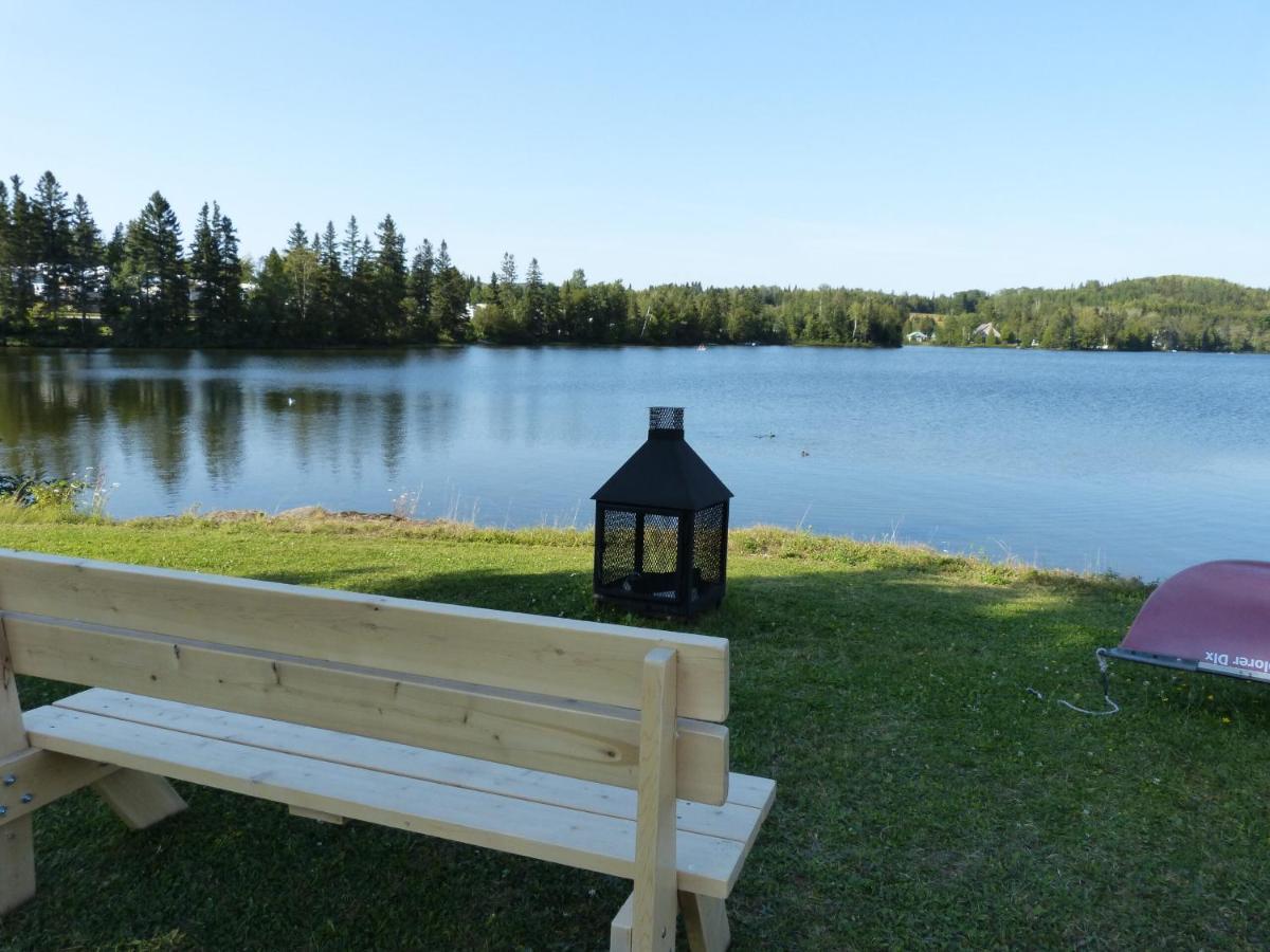 Auberge Du Lac Malcom Sayabec Exterior foto